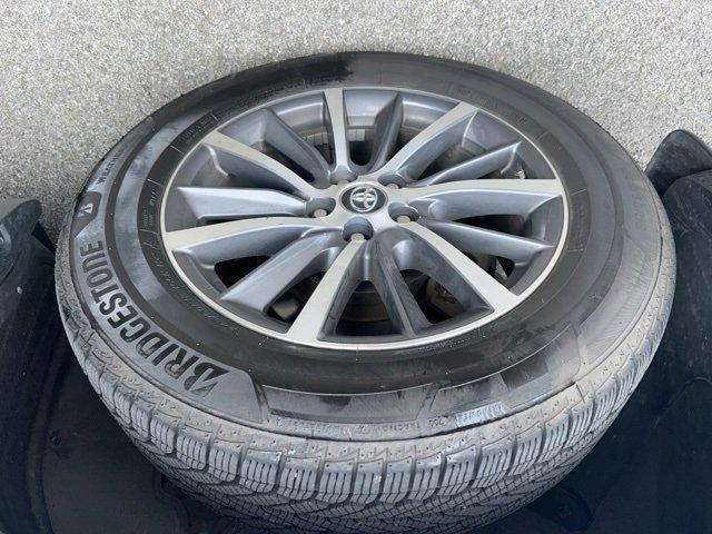 used 2018 Toyota Highlander car