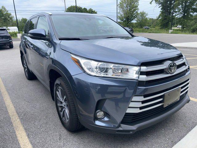 used 2018 Toyota Highlander car