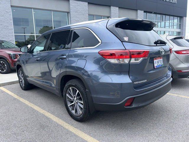 used 2018 Toyota Highlander car