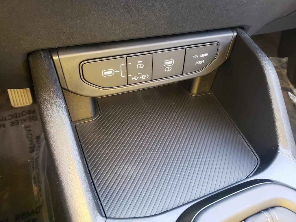 new 2025 Kia K4 car, priced at $20,178