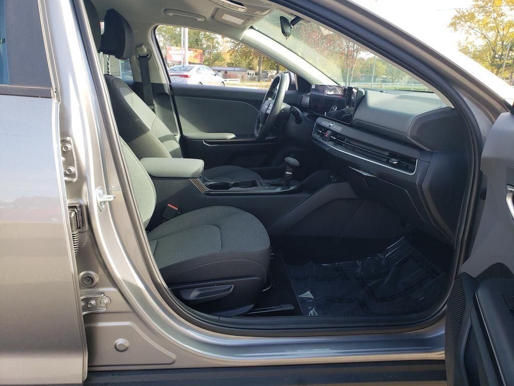 new 2025 Kia K4 car, priced at $20,178