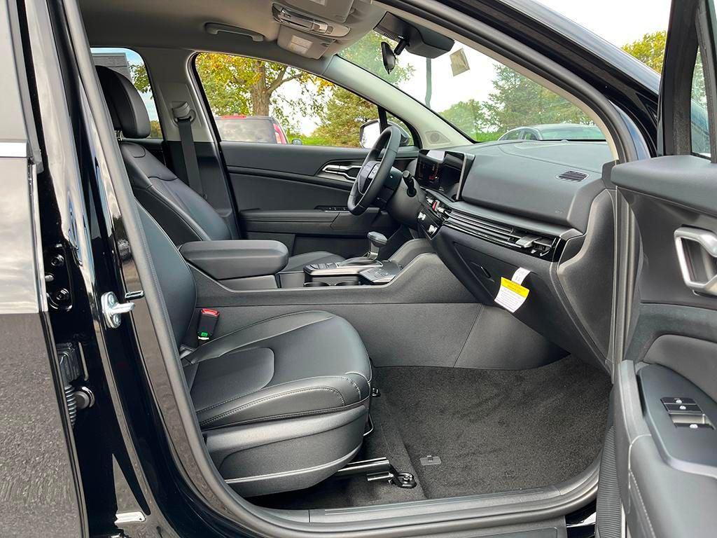 new 2026 Kia Sportage car, priced at $28,076