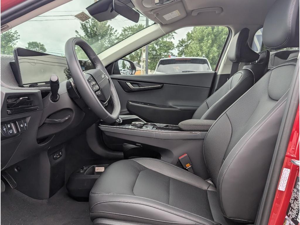 new 2025 Kia EV6 car, priced at $44,624