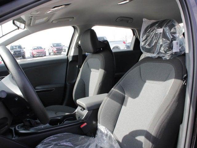 new 2025 Kia K4 car, priced at $22,988
