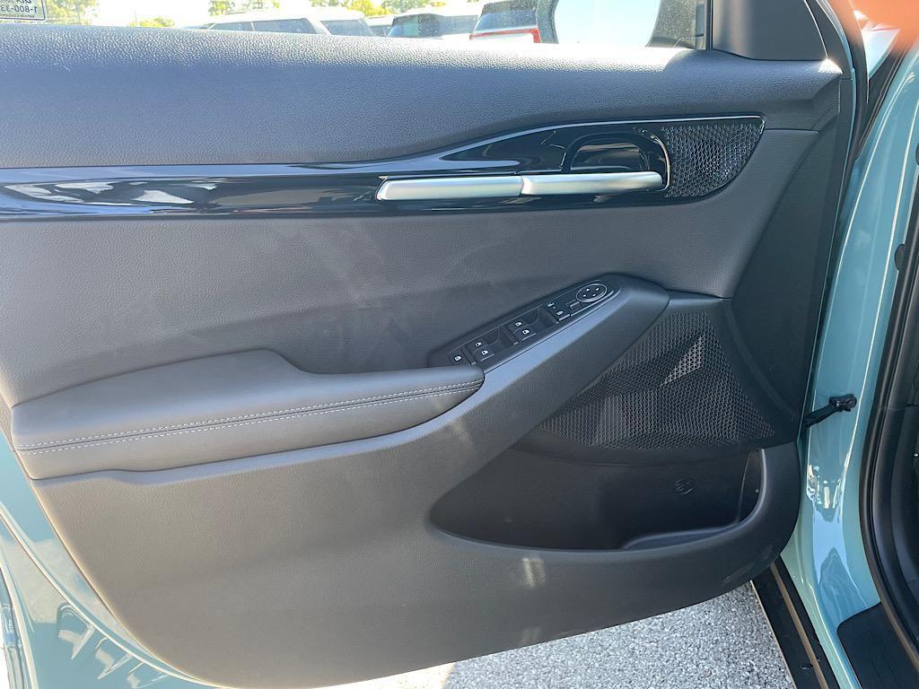 new 2026 Kia Seltos car, priced at $27,402