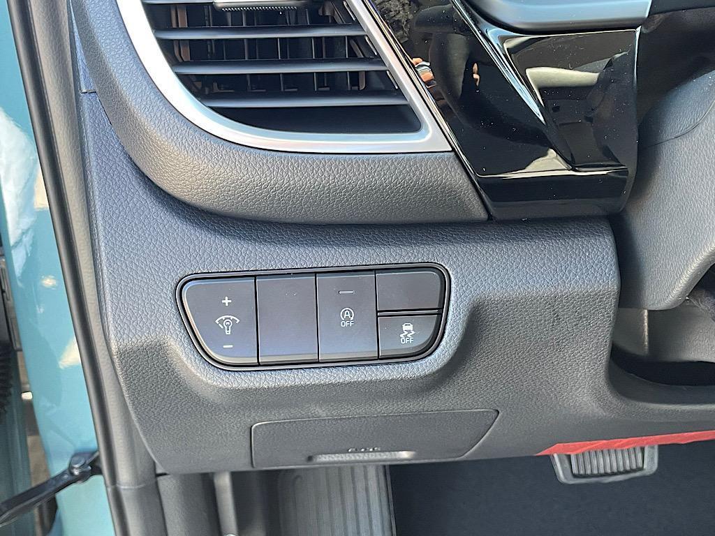 new 2026 Kia Seltos car, priced at $27,402