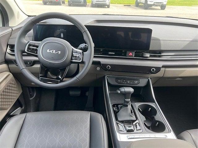 new 2025 Kia Carnival car, priced at $40,927