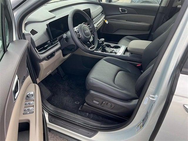 new 2025 Kia Carnival car, priced at $40,927