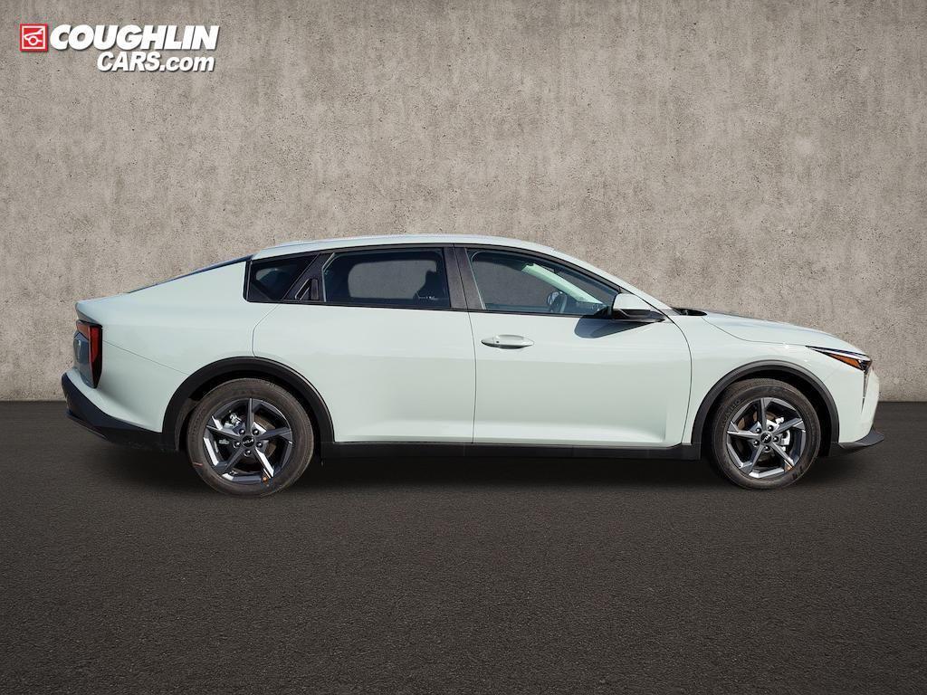 new 2025 Kia K4 car, priced at $23,538