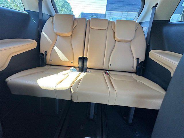 used 2024 Kia Carnival car, priced at $31,029