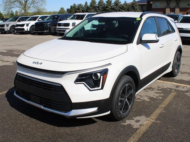 new 2025 Kia Niro car, priced at $30,476