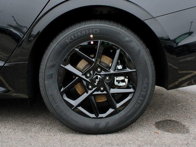 new 2025 Kia K5 car, priced at $26,574