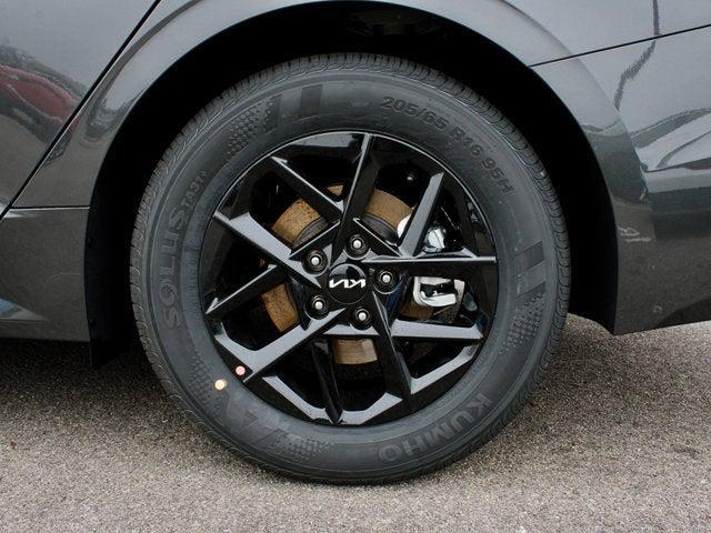 new 2025 Kia K5 car, priced at $26,574