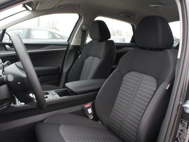 new 2025 Kia K5 car, priced at $26,574