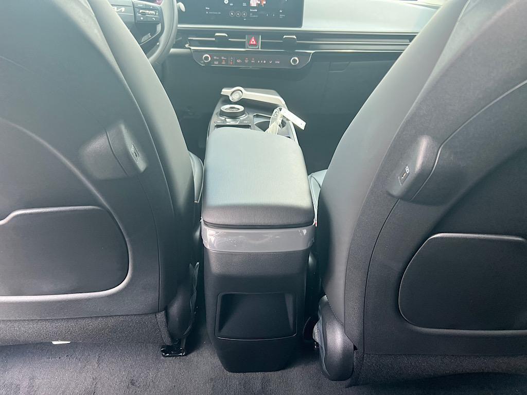 new 2025 Kia EV6 car, priced at $41,581