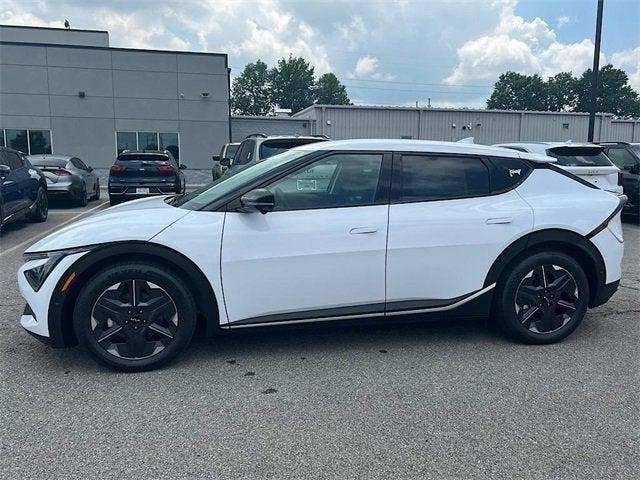 new 2025 Kia EV6 car, priced at $43,581
