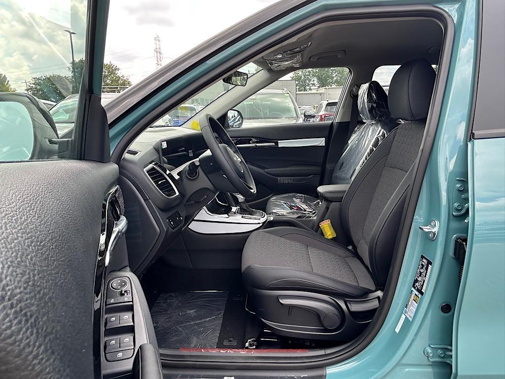 new 2026 Kia Seltos car, priced at $26,556