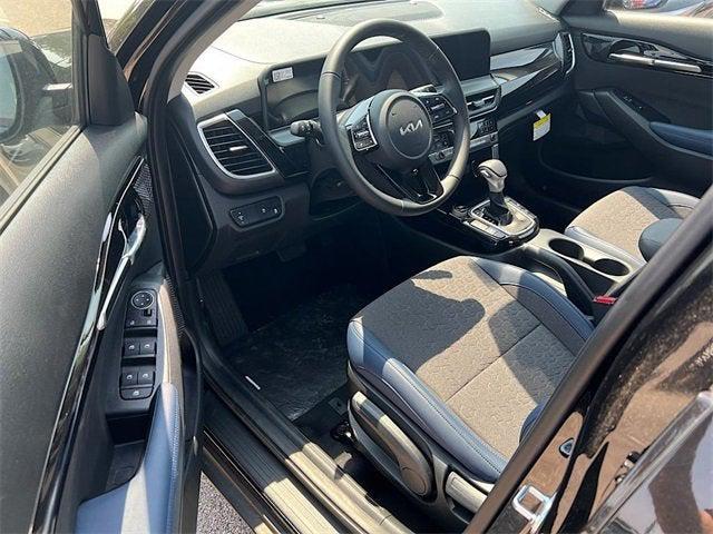 new 2025 Kia Seltos car, priced at $27,391
