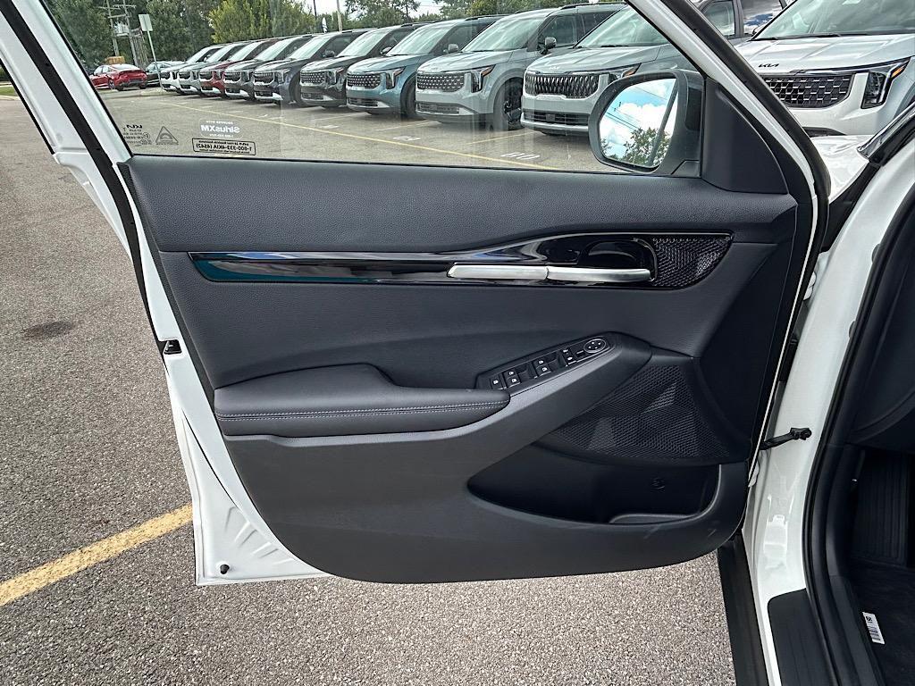 new 2026 Kia Seltos car, priced at $26,974