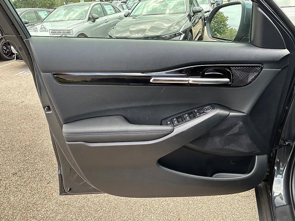 new 2026 Kia Seltos car, priced at $28,346