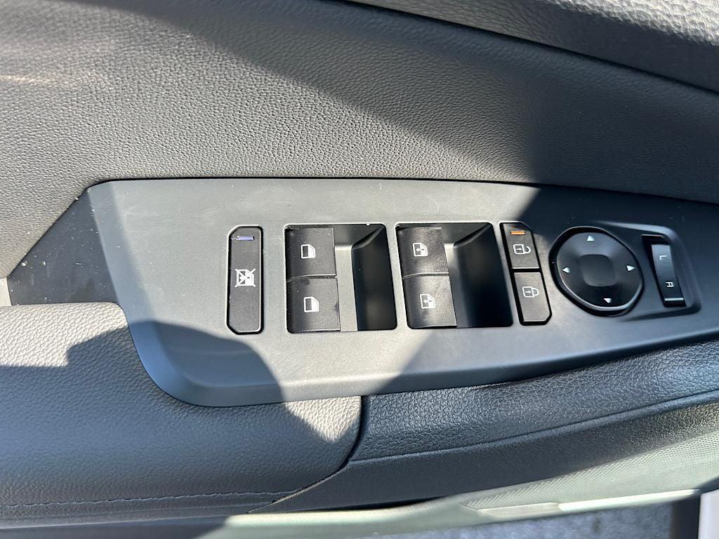 new 2026 Kia Sportage car, priced at $30,298