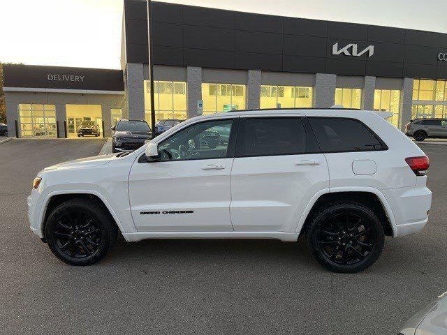 used 2017 Jeep Grand Cherokee car, priced at $16,753