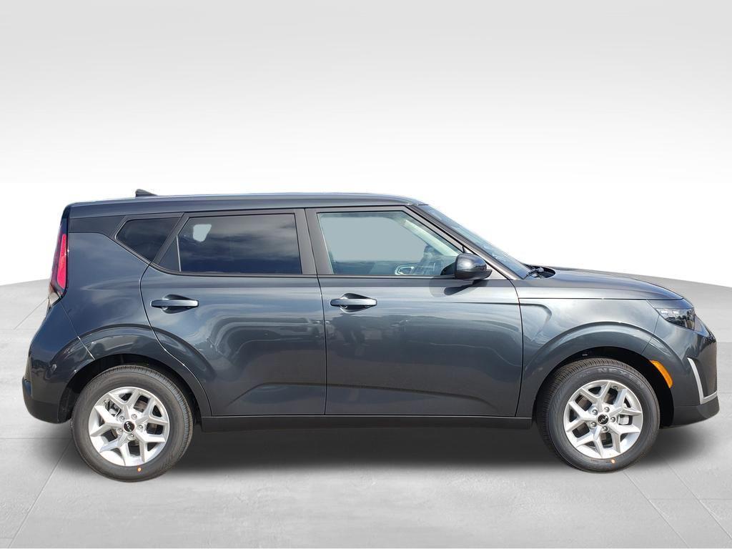 new 2025 Kia Soul car, priced at $21,685
