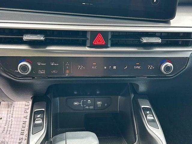 new 2025 Kia Sorento car, priced at $34,413