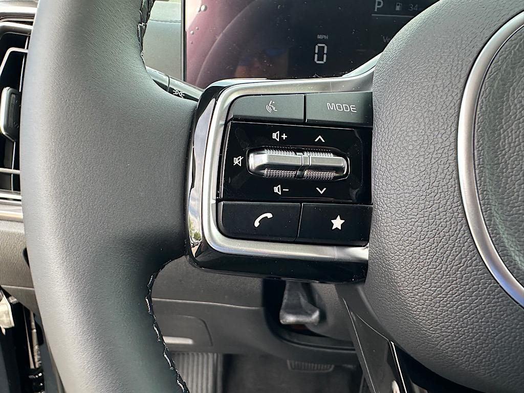 new 2025 Kia Sorento car, priced at $32,133