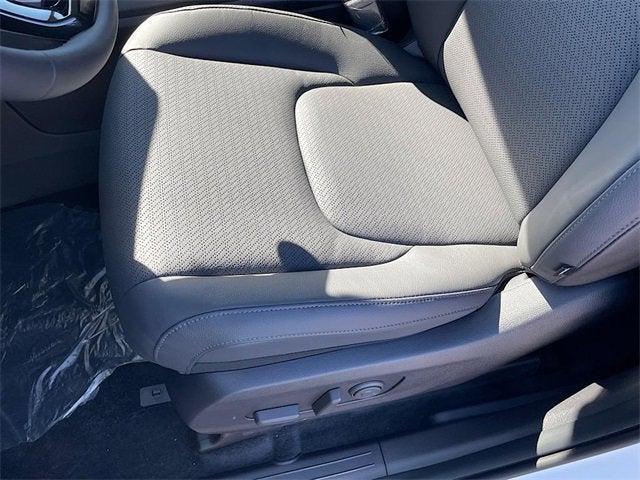 new 2026 Kia Carnival Hybrid car, priced at $52,714