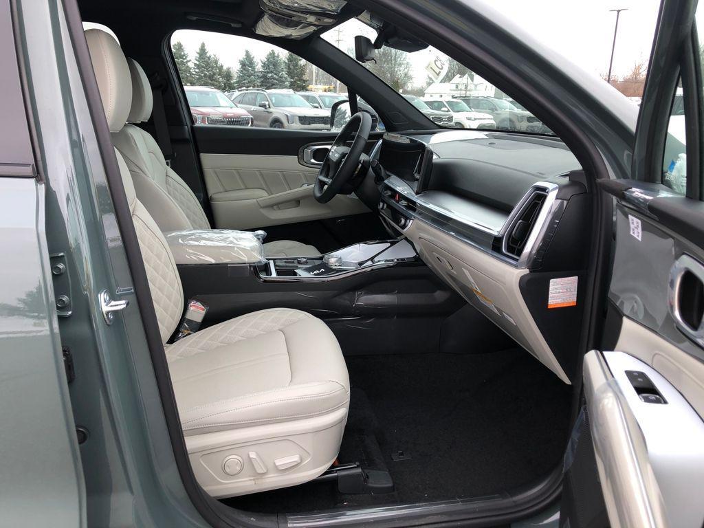 new 2026 Kia Sorento Hybrid car, priced at $45,018