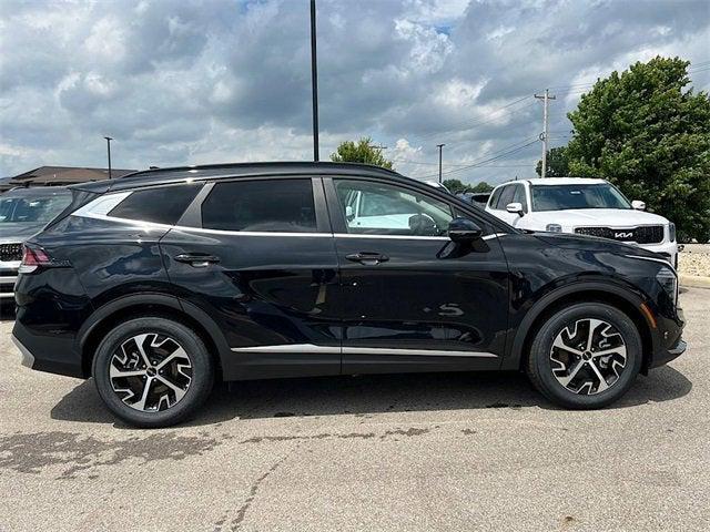 new 2025 Kia Sportage car, priced at $30,193