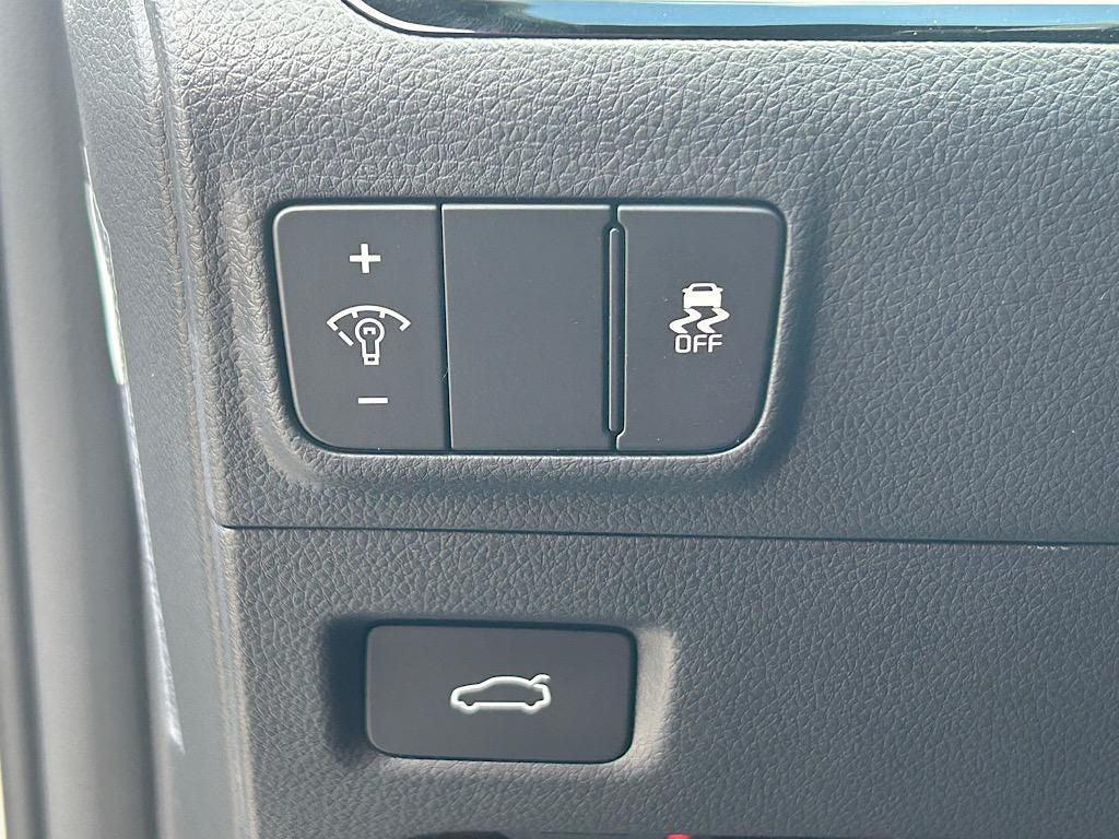 new 2026 Kia K5 car, priced at $28,635