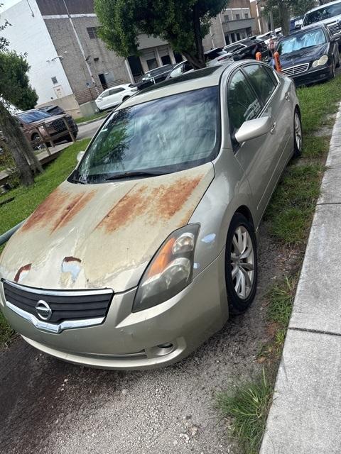 used 2009 Nissan Altima car, priced at $1,490