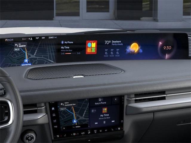 new 2025 Lincoln Navigator car, priced at $105,740