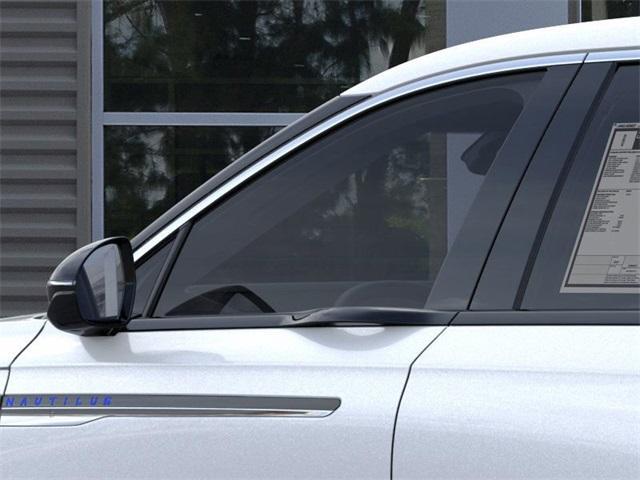new 2025 Lincoln Nautilus car, priced at $61,747