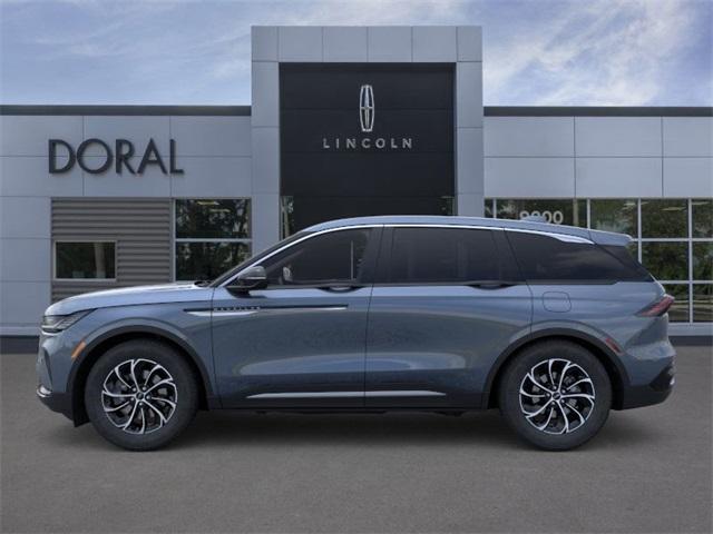 new 2025 Lincoln Nautilus car, priced at $53,304