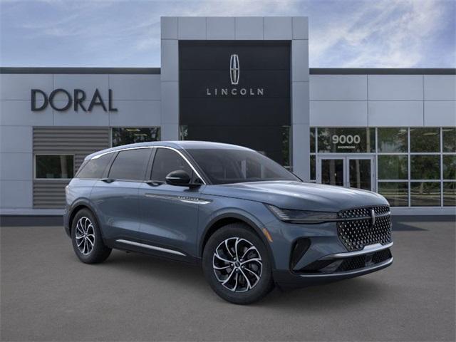 new 2025 Lincoln Nautilus car, priced at $53,304