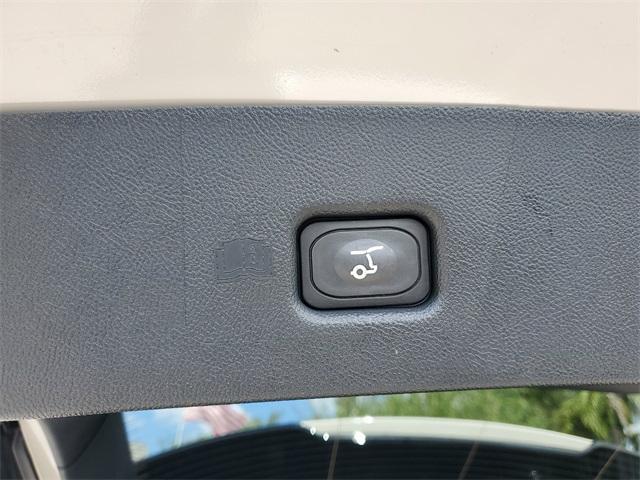used 2023 Lincoln Nautilus car, priced at $36,990