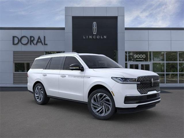new 2025 Lincoln Navigator car, priced at $102,740