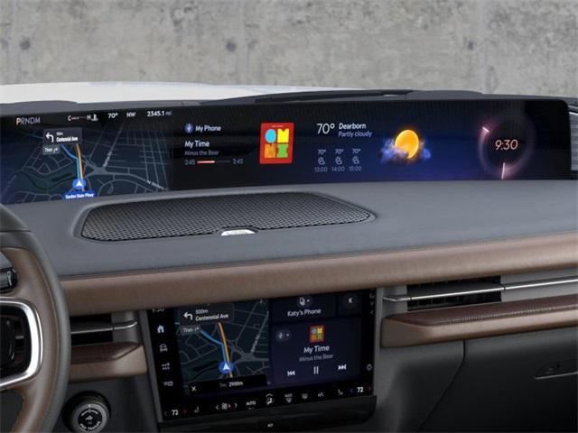 new 2025 Lincoln Navigator car, priced at $102,740