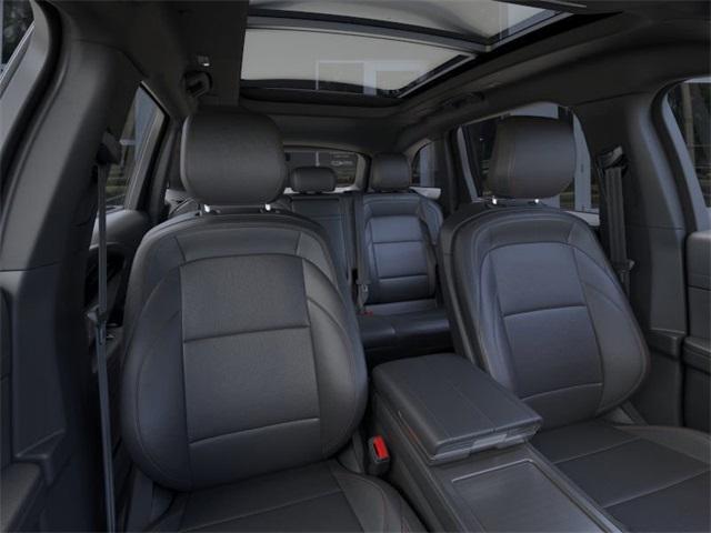 new 2025 Lincoln Nautilus car, priced at $56,057