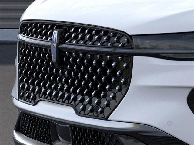new 2025 Lincoln Nautilus car, priced at $55,211