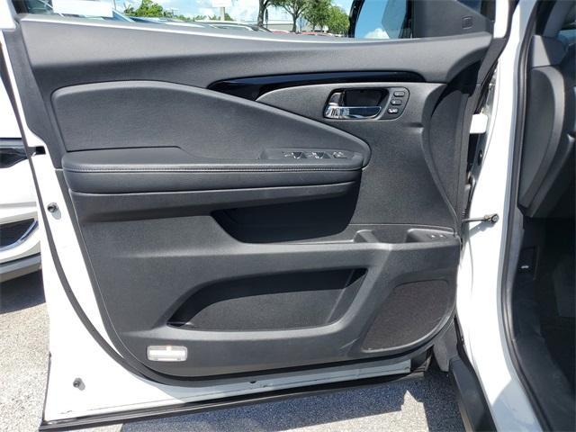 used 2022 Honda Pilot car, priced at $35,790