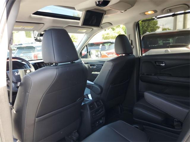 used 2022 Honda Pilot car, priced at $35,790