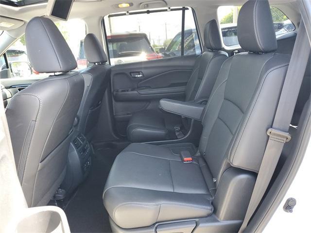 used 2022 Honda Pilot car, priced at $35,790