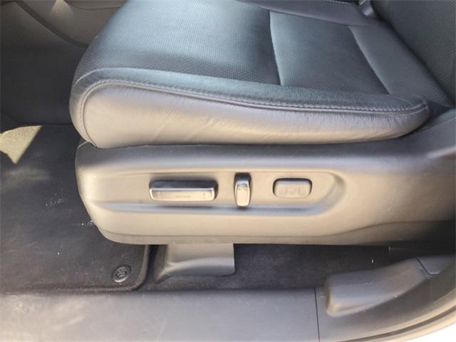 used 2022 Honda Pilot car, priced at $35,790