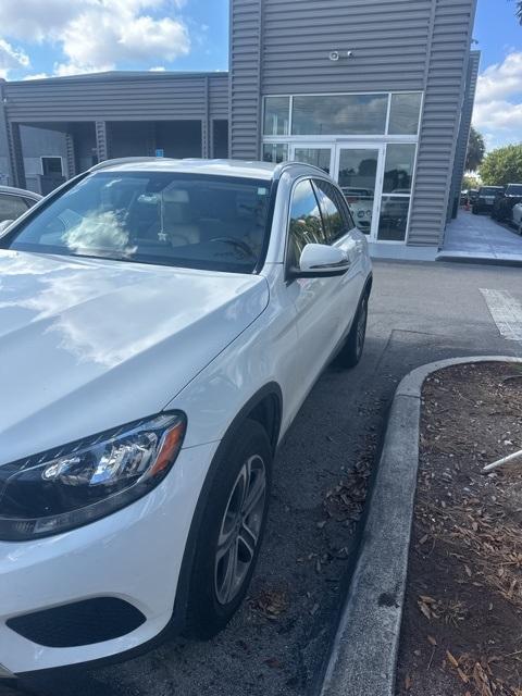 used 2019 Mercedes-Benz GLC 300 car