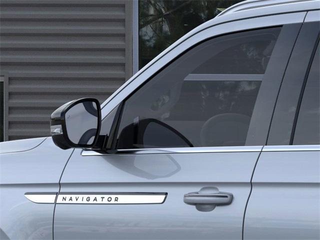 new 2025 Lincoln Navigator L car, priced at $101,077