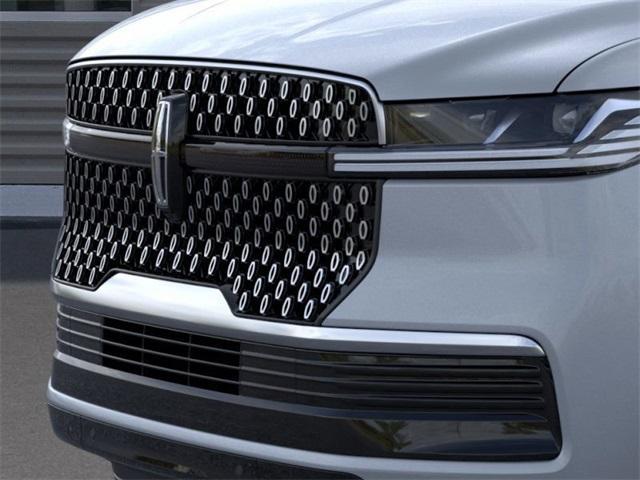 new 2025 Lincoln Navigator L car, priced at $101,077
